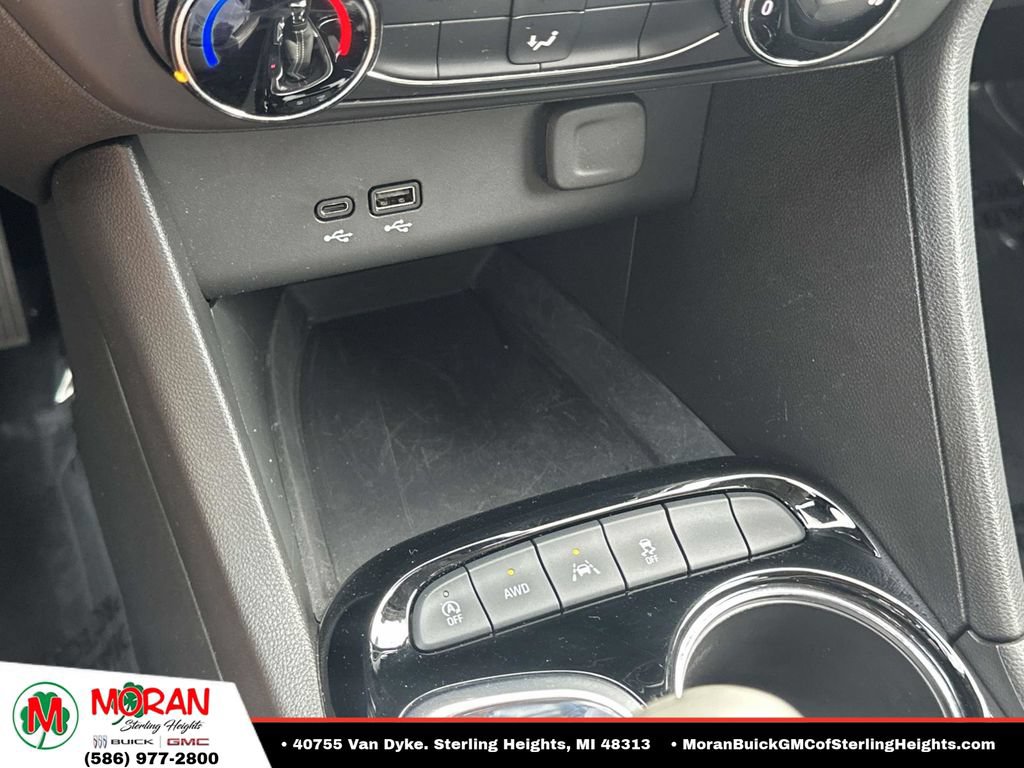 Certified 2024 Buick Encore GX Preferred AWD/4WD image 26