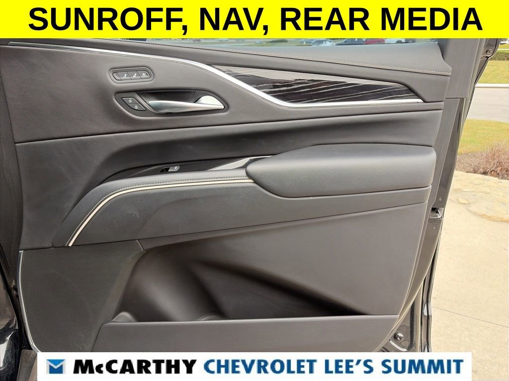 Used 2023 Cadillac Escalade ESV Sport w/ LPO, ONYX Package image 32