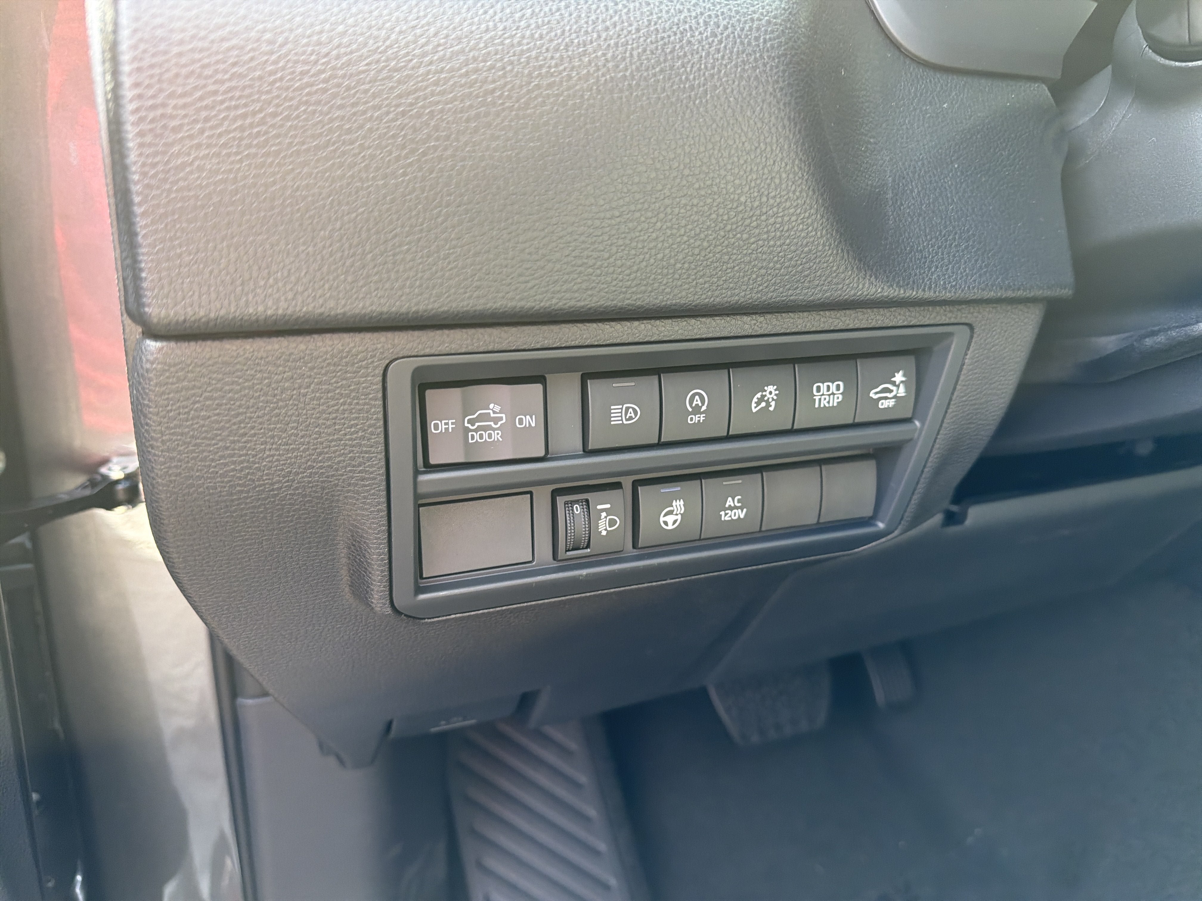 New 2026 Toyota Tundra SR5 AWD/4WD image 17