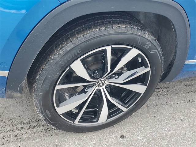 Used 2024 Volkswagen Atlas Cross Sport SEL Premium R-Line image 5