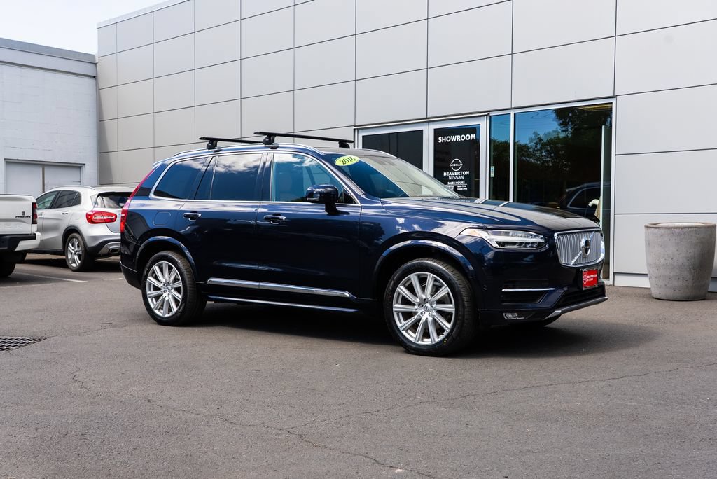 Used 2016 Volvo XC90 T6 Inscription w/ Vision Package AWD/4WD image 29