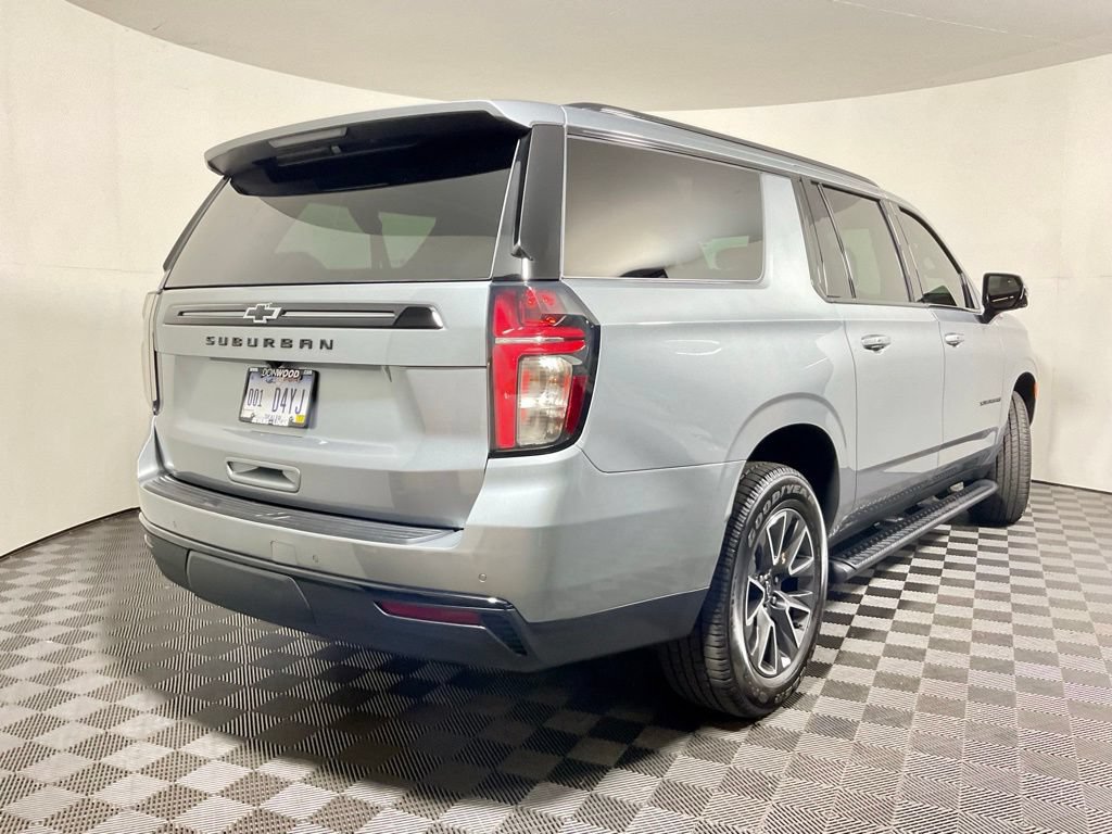 Used 2024 Chevrolet Suburban Z71 w/ Luxury Package AWD/4WD image 18