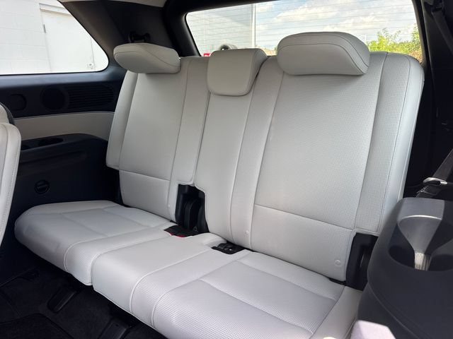 Used 2026 Hyundai Palisade Calligraphy AWD/4WD image 12