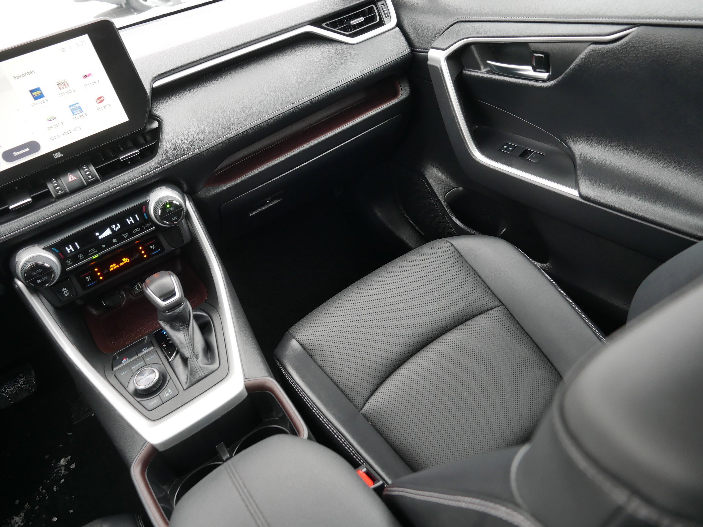 Used 2023 Toyota RAV4 Limited w/ Limited Grade Weather Package image 11