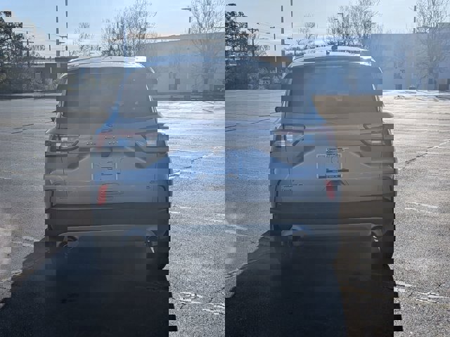 Certified 2022 Ford Escape SE image 5