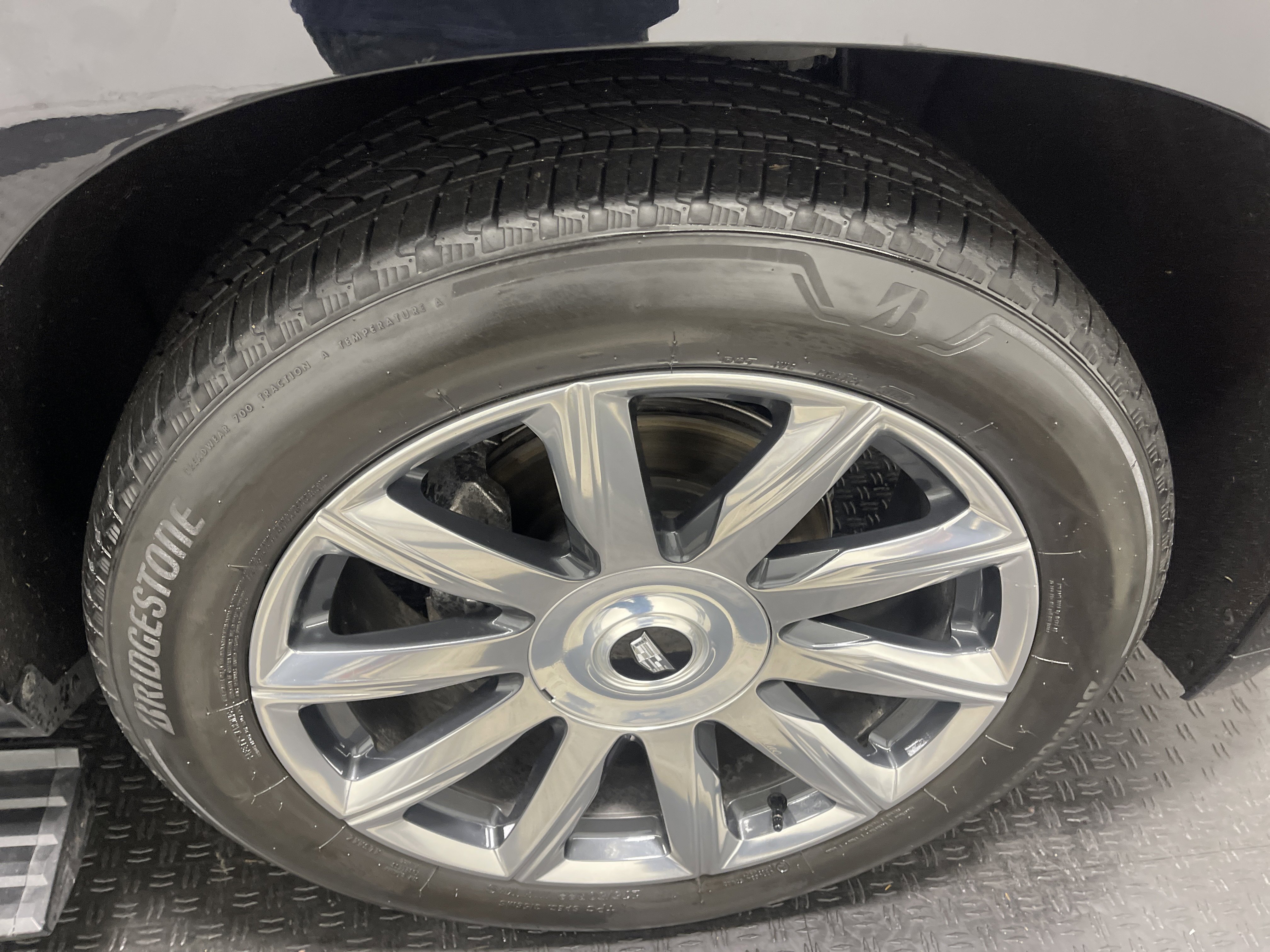 Used 2021 Cadillac Escalade Premium Luxury Platinum image 31