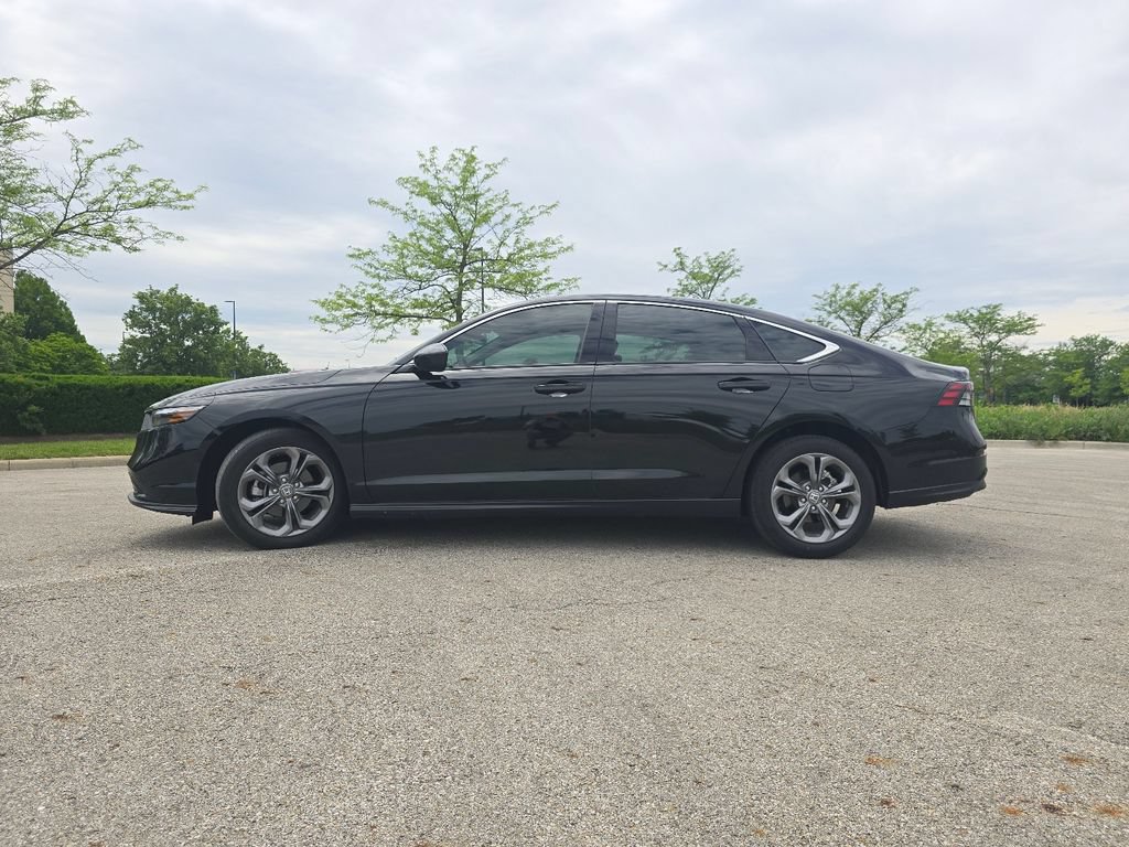 Used 2024 Honda Accord EX image 11