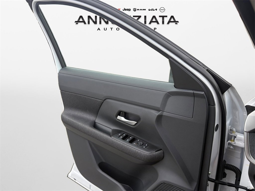 New 2026 Nissan Kicks SV w/ SV Premium Package image 28