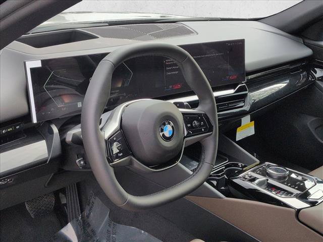 New 2026 BMW 530i xDrive AWD/4WD image 3