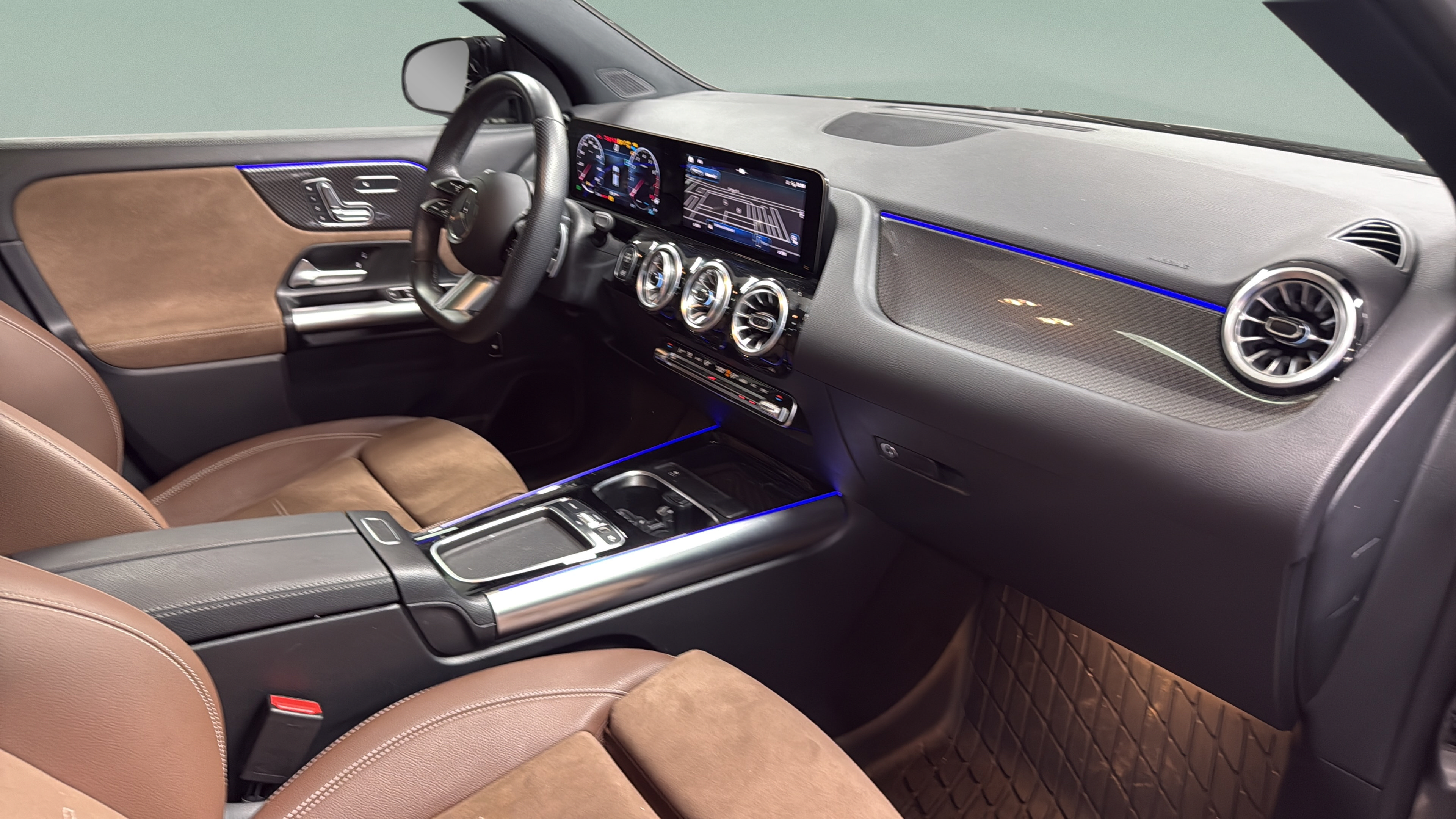 Certified 2025 Mercedes-Benz GLA 250 image 28