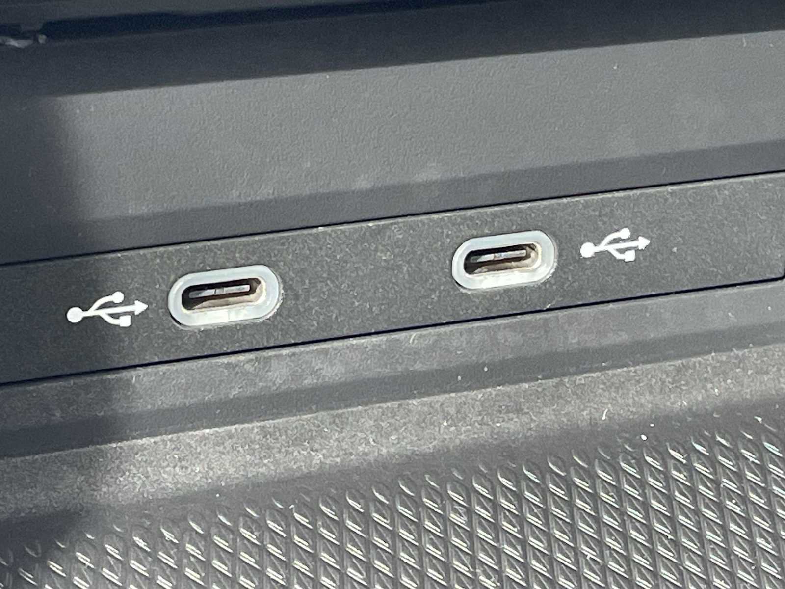 Used 2024 Volkswagen Atlas Cross Sport SEL Premium R-Line image 23