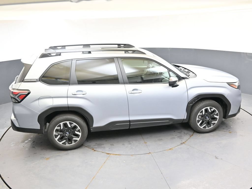 Certified 2025 Subaru Forester Premium AWD/4WD image 41