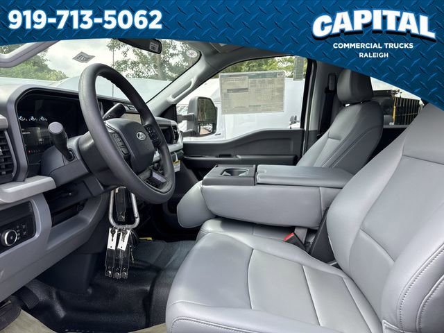 New 2025 Ford F550 4x4 Crew Cab Super Duty image 19