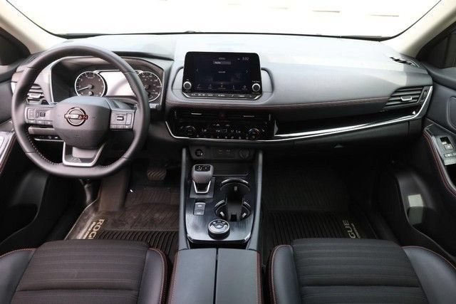 Certified 2025 Nissan Rogue SV AWD/4WD image 22