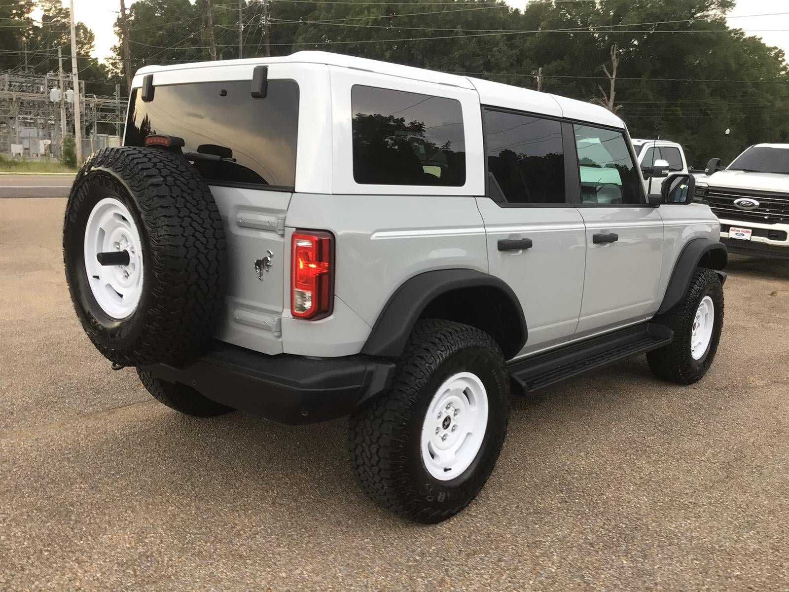 New 2026 Ford Bronco Heritage Edition AWD/4WD image 10