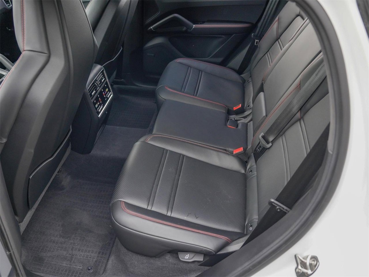 Certified 2023 Porsche Cayenne GTS image 34