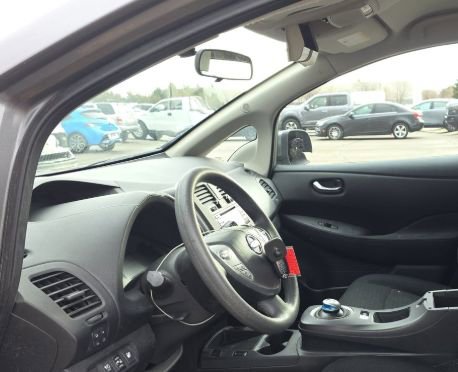 Used 2017 Nissan Leaf S image 21