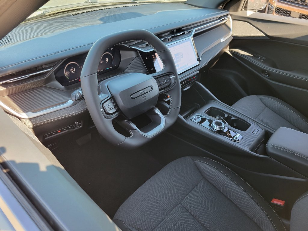 New 2027 Jeep Cherokee Laredo AWD/4WD image 3