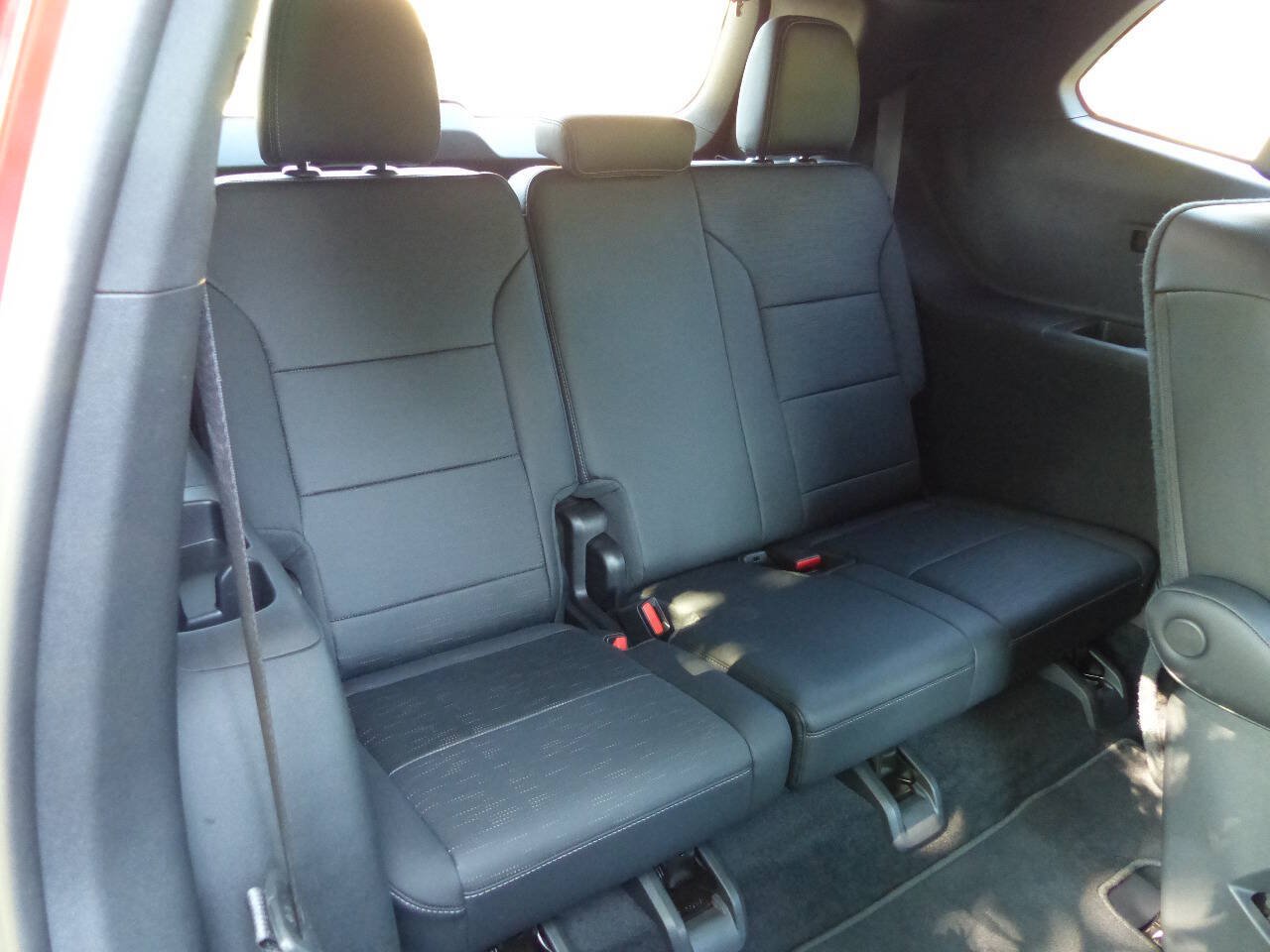 Used 2025 Buick Enclave Sport Touring w/ Super Cruise Package AWD/4WD image 58