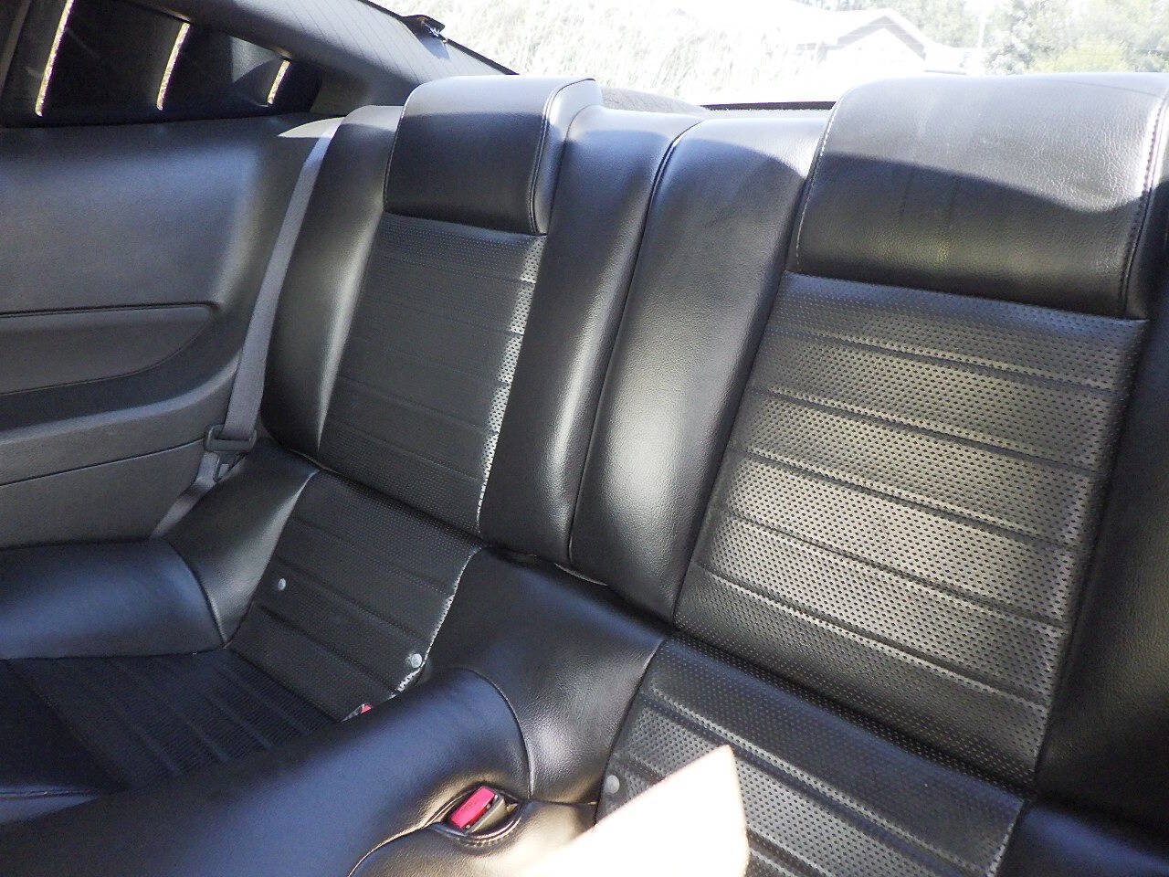 Used 2006 Ford Mustang GT RWD image 12