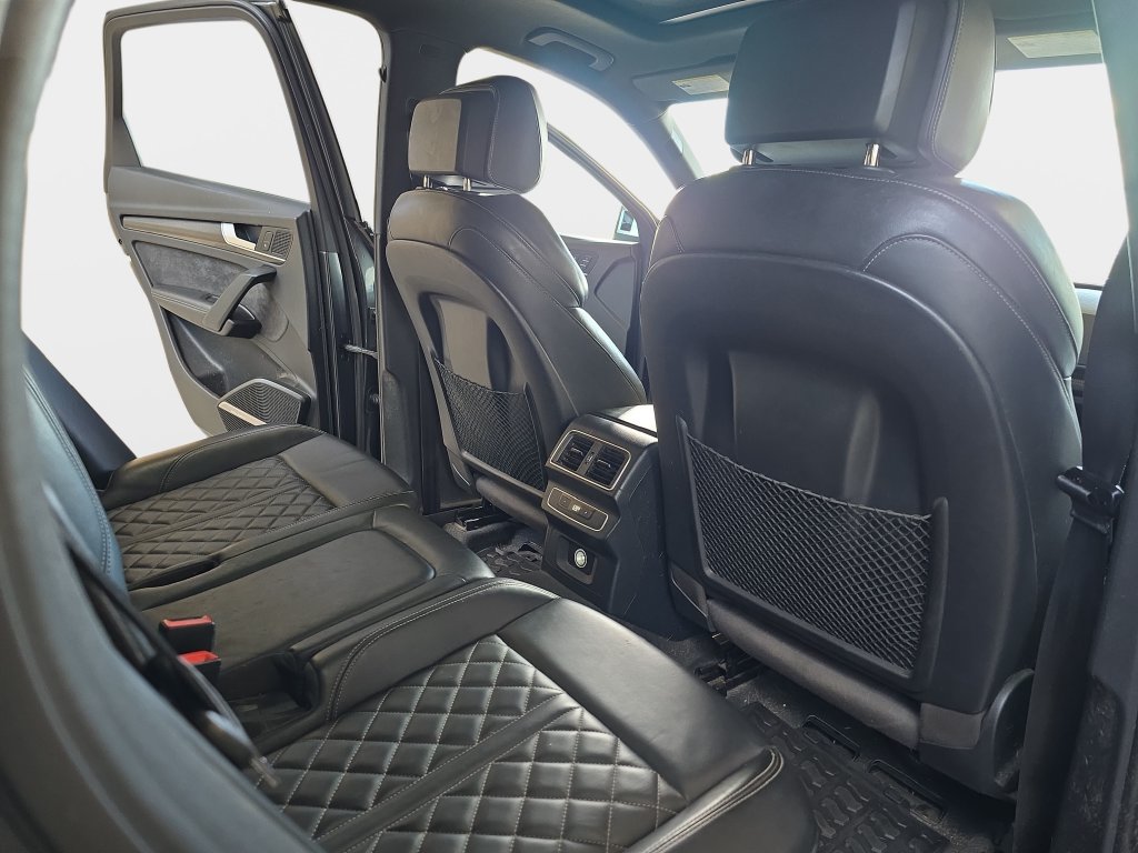 Used 2018 Audi SQ5 Prestige w/ Prestige Package AWD/4WD image 13