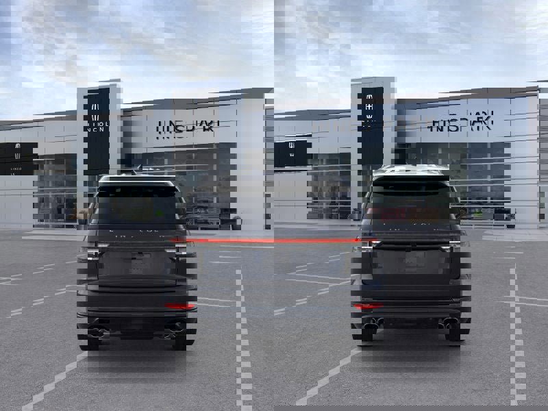 New 2026 Lincoln Aviator Reserve w/ Jet Appearance Package image 5