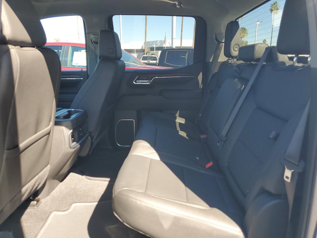 New 2026 GMC Sierra 1500 SLT w/ SLT Premium Package image 9