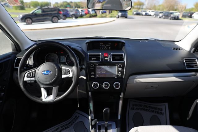 Used 2017 Subaru Forester 2.5i w/ Alloy Wheel Package image 9