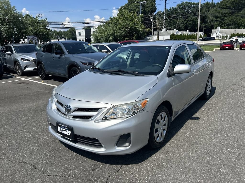 Used 2013 Toyota Corolla L FWD image 4