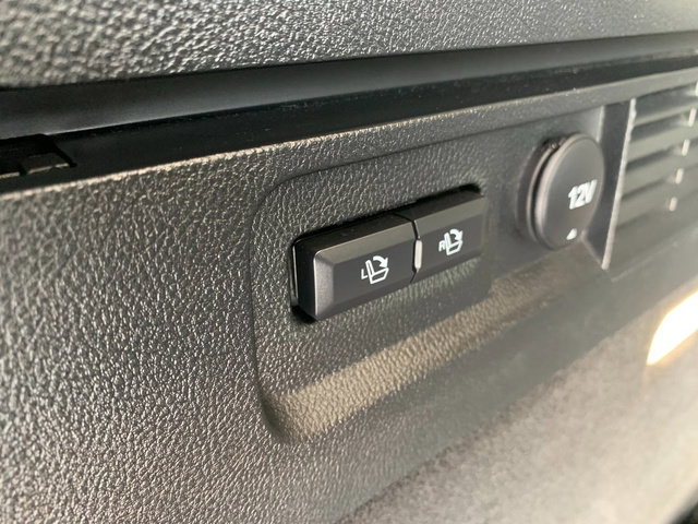 Used 2022 Lincoln Nautilus AWD image 6