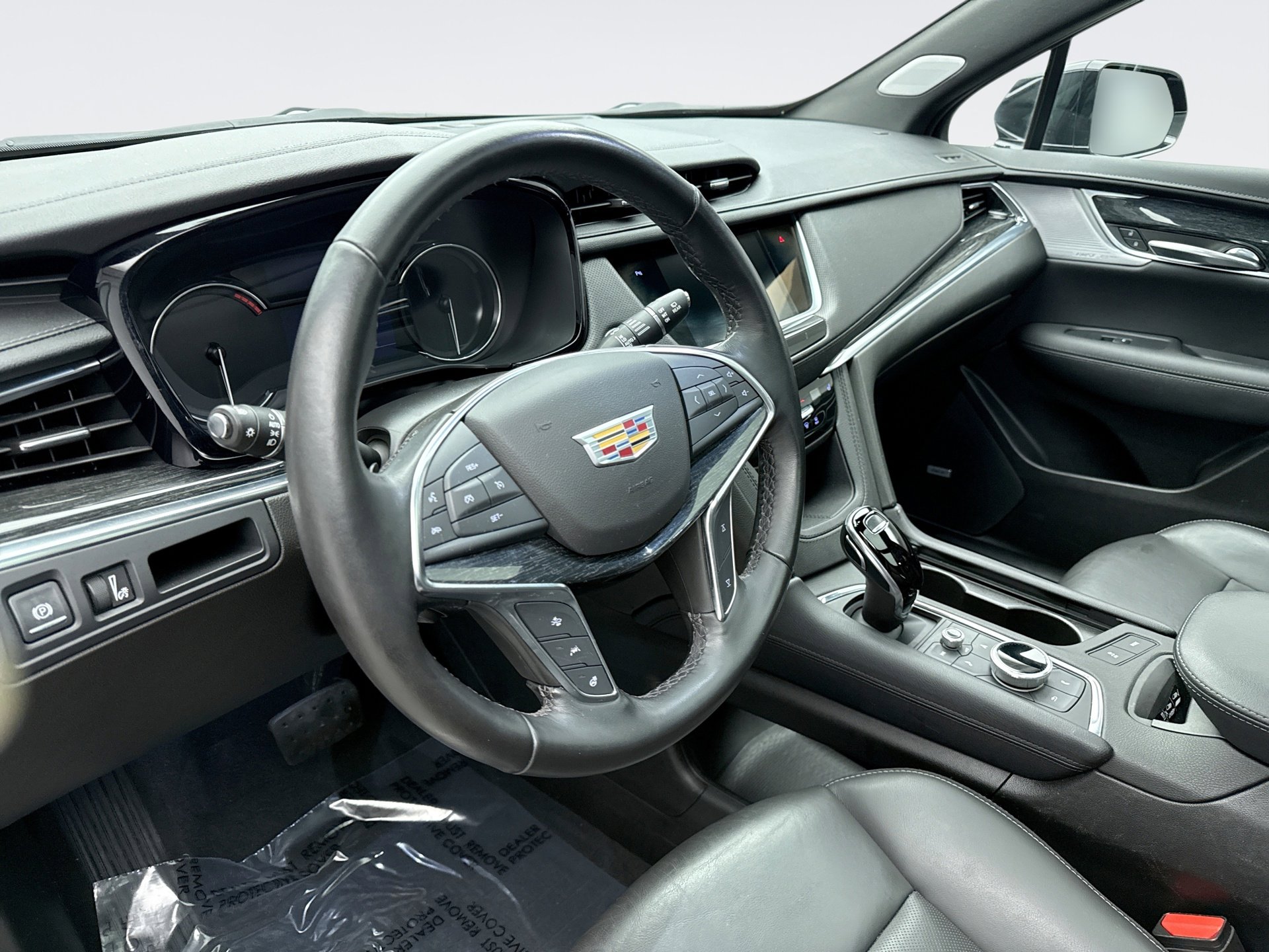 Used 2022 Cadillac XT5 Premium Luxury w/ LPO, Floor Liner Package image 10