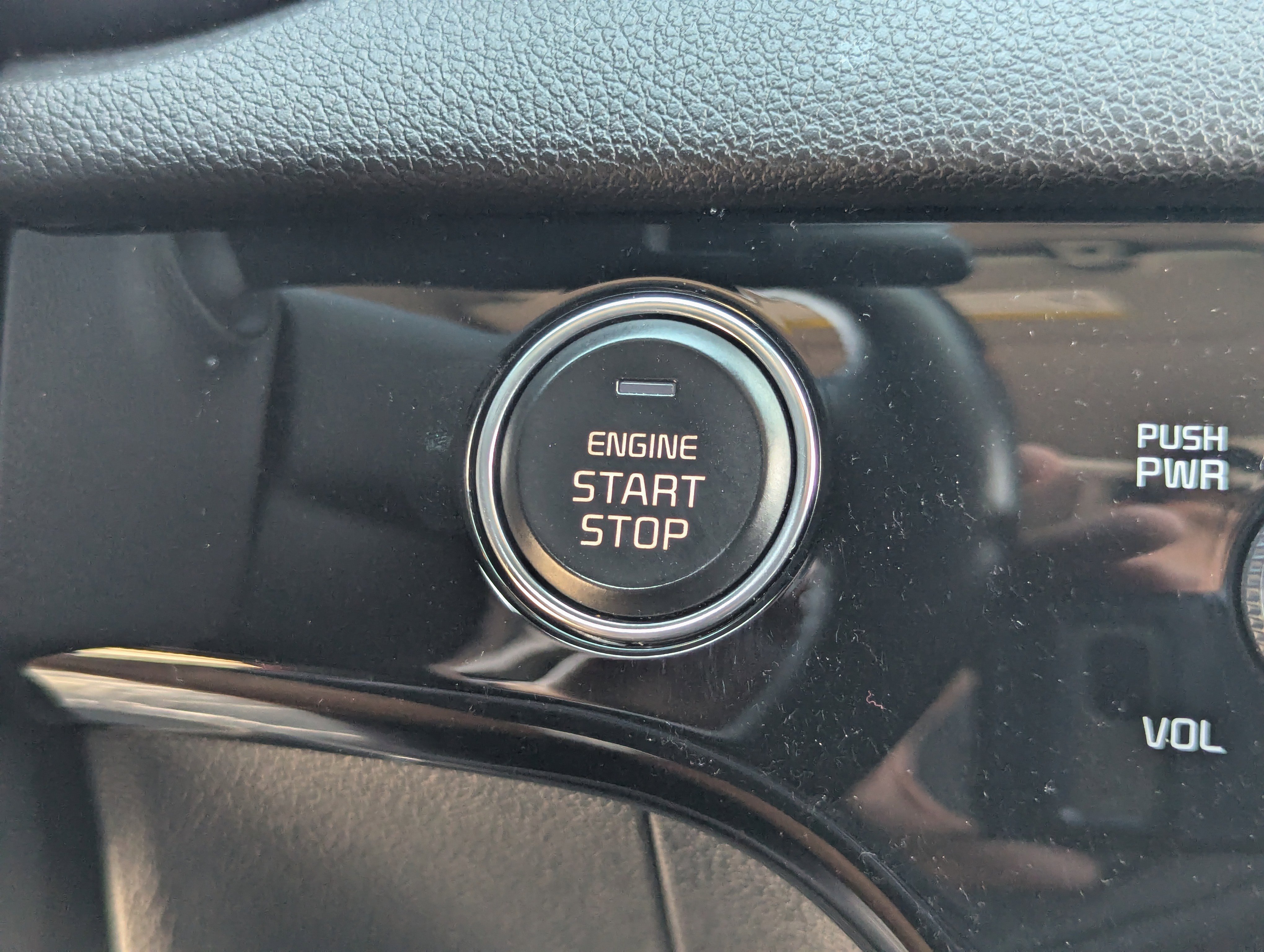 Used 2020 Kia Sportage EX FWD image 29