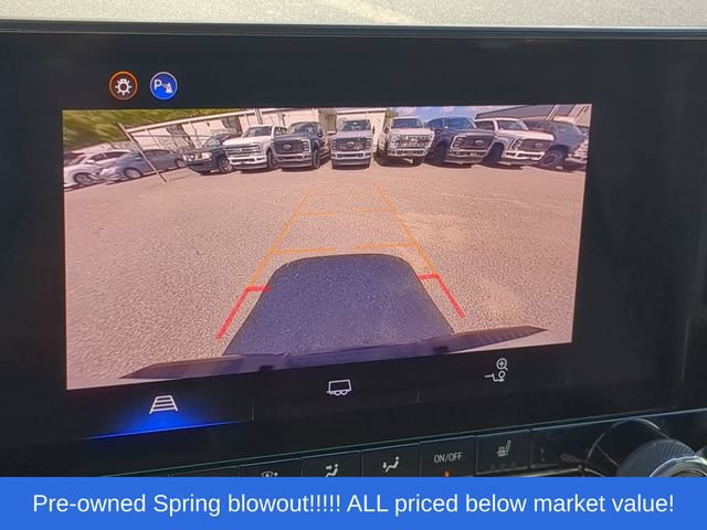Used 2025 Chevrolet Colorado Trail Boss AWD/4WD image 31