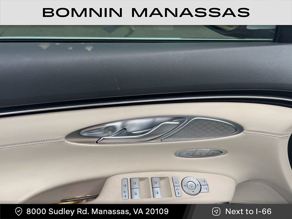 Used 2022 Genesis GV70 2.5T w/ Advanced Package image 9