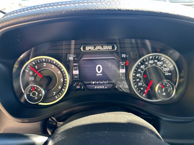 Used 2024 RAM 1500 Laramie AWD/4WD image 30