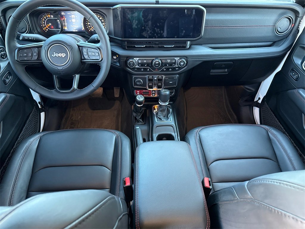 Used 2025 Jeep Gladiator Rubicon w/ Safety Group image 14