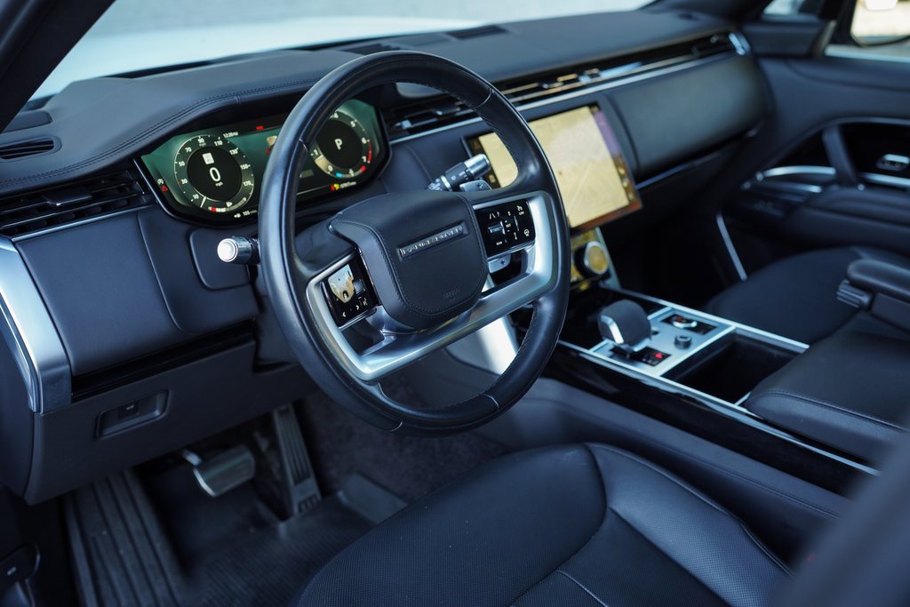 Used 2022 Land Rover Range Rover SE image 20