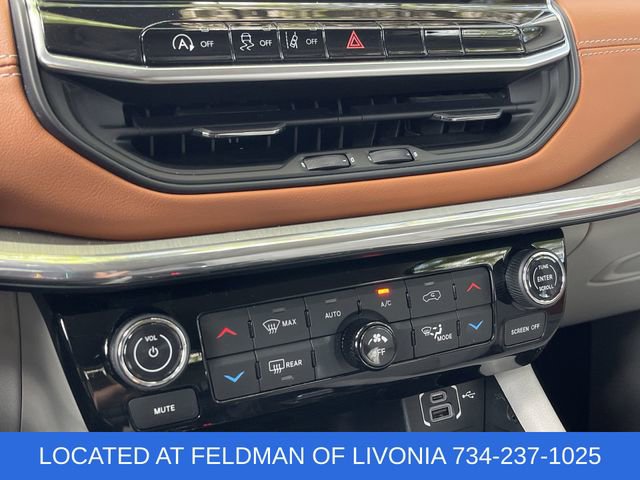Used 2022 Jeep Compass Limited w/ Elite Group image 18