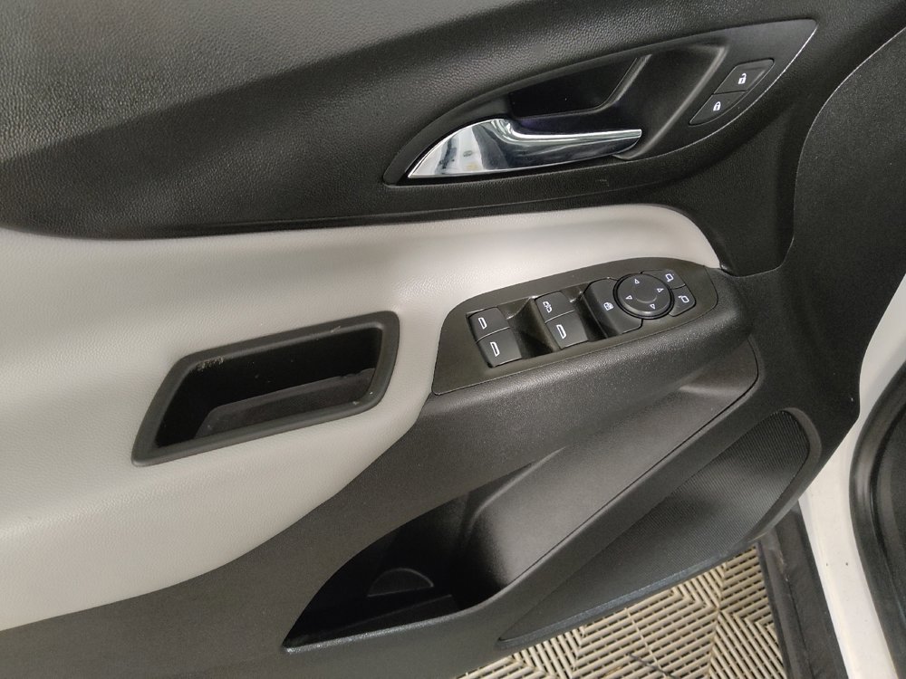 Used 2021 Chevrolet Equinox LS FWD image 27