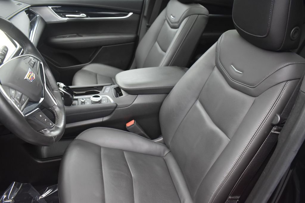 Used 2024 Cadillac XT5 Premium Luxury AWD/4WD image 13