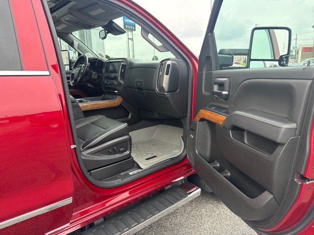 Used 2019 Chevrolet Silverado 3500 High Country w/ Duramax Plus Package AWD/4WD image 30