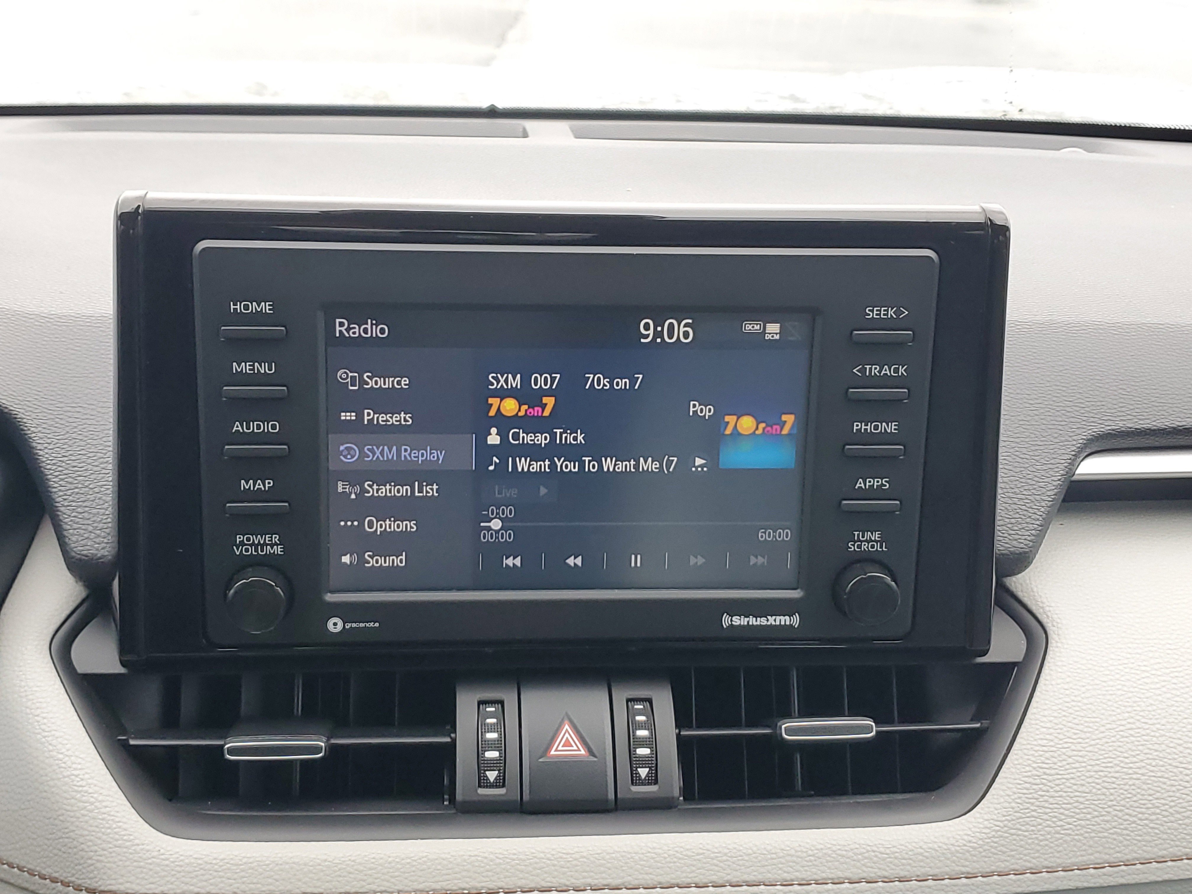 Used 2022 Toyota RAV4 XLE Premium image 25