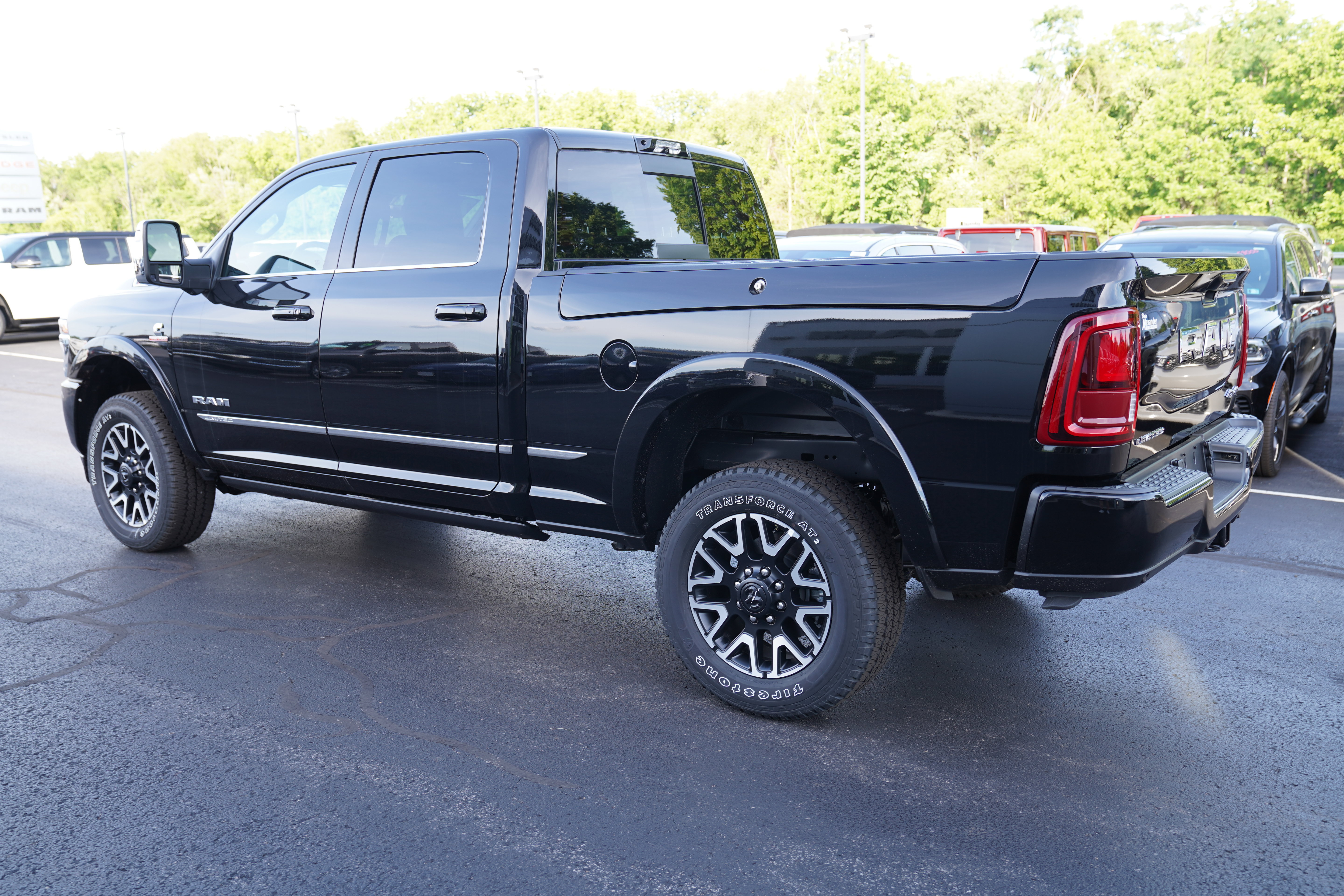 New 2026 RAM 2500 Limited AWD/4WD image 8