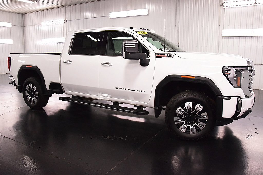 Used 2025 GMC Sierra 2500 Denali w/ Denali Reserve Package image 10