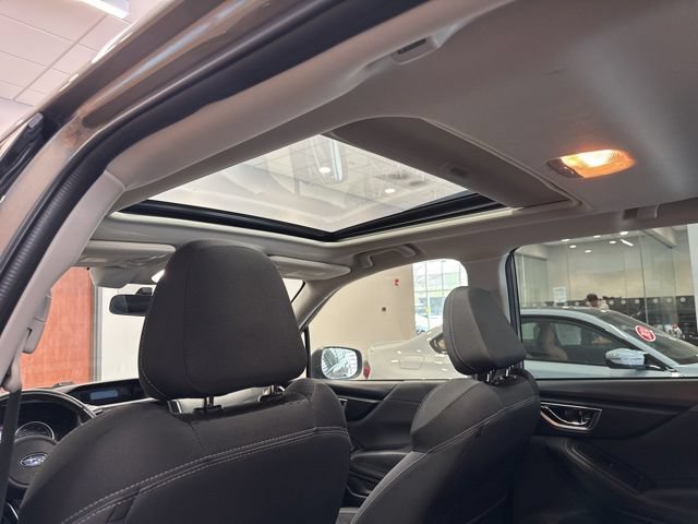 Used 2021 Subaru Forester Premium AWD/4WD image 37