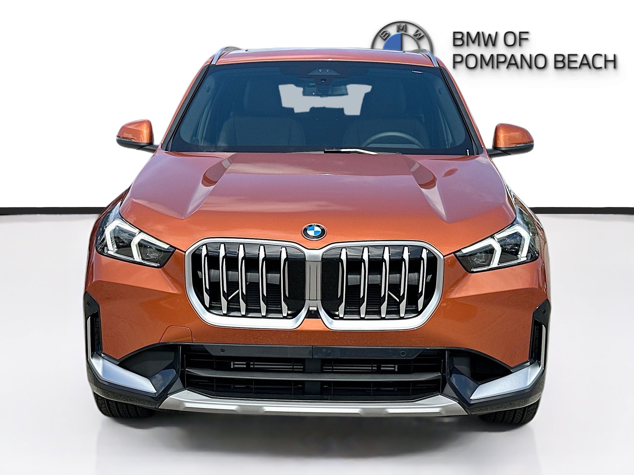 Used 2025 BMW X1 xDrive28i w/ Technology Package AWD/4WD image 2