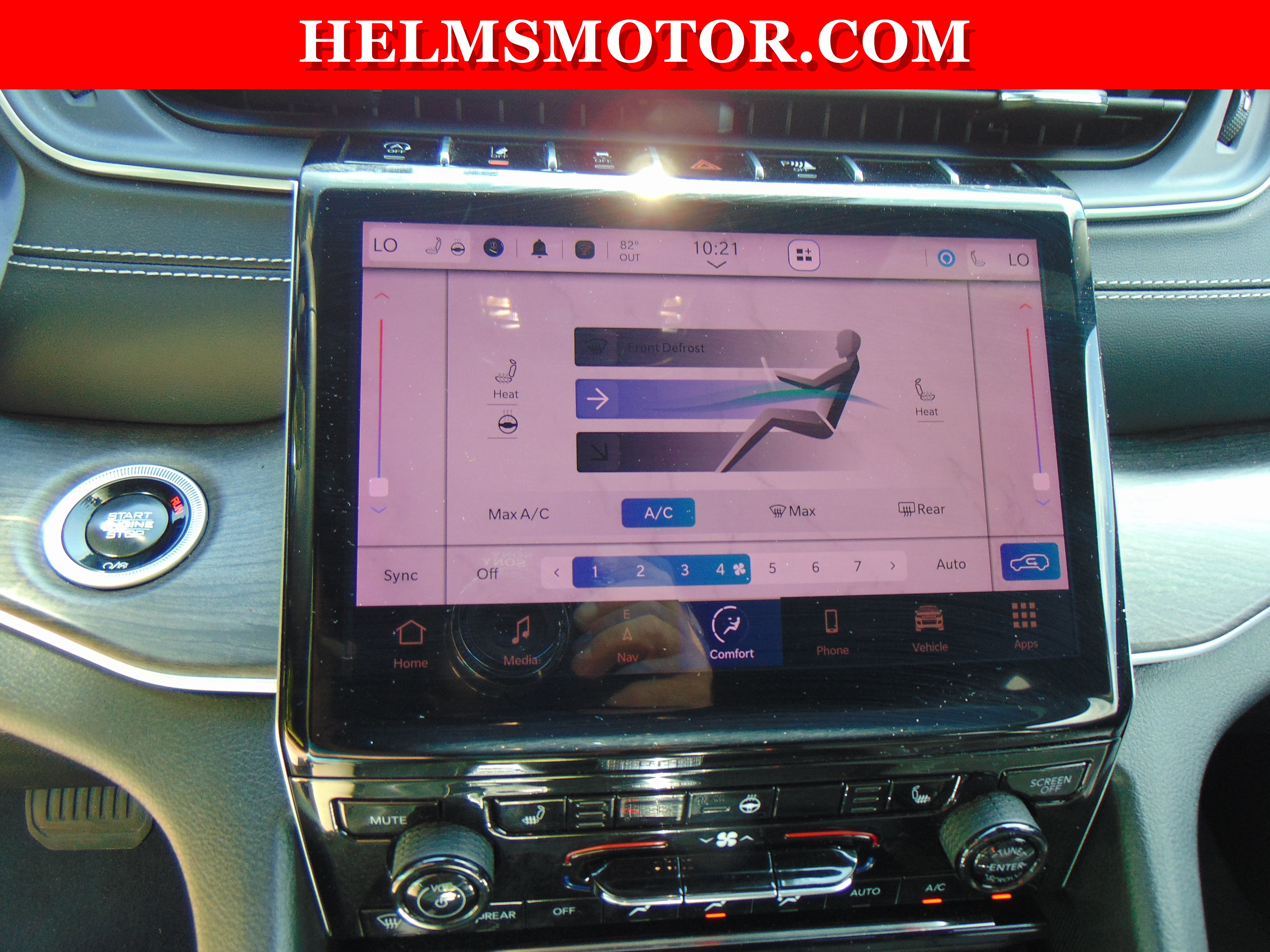 Certified 2024 Jeep Grand Cherokee Limited AWD/4WD image 29