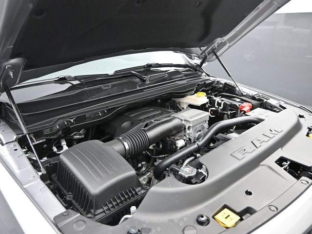 New 2026 RAM 1500 4x4 Crew Cab image 42