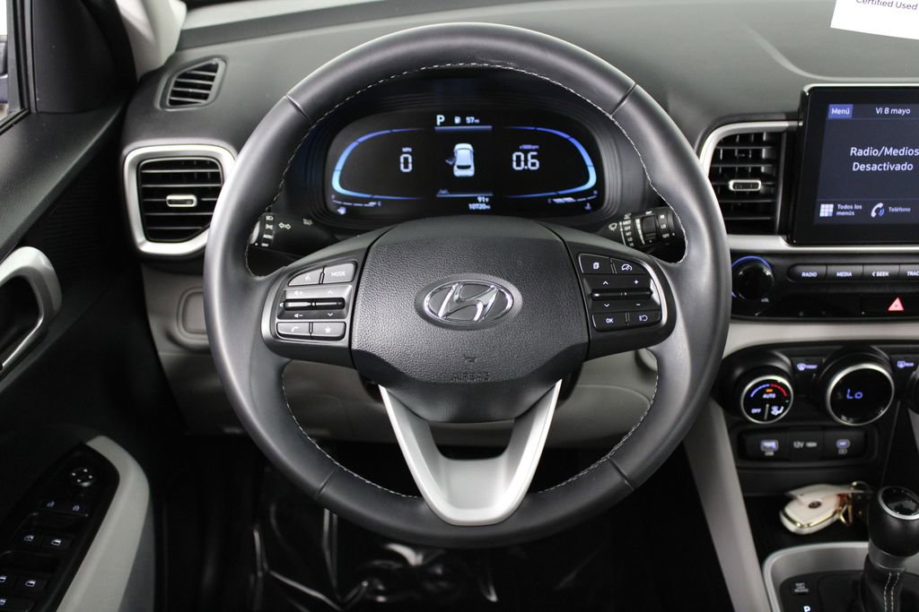 Certified 2024 Hyundai Venue SEL FWD image 21