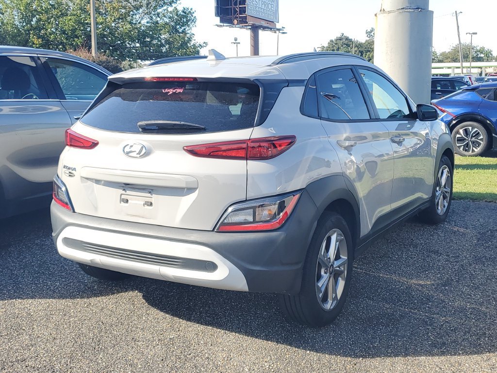 Used 2022 Hyundai Kona SEL FWD image 4